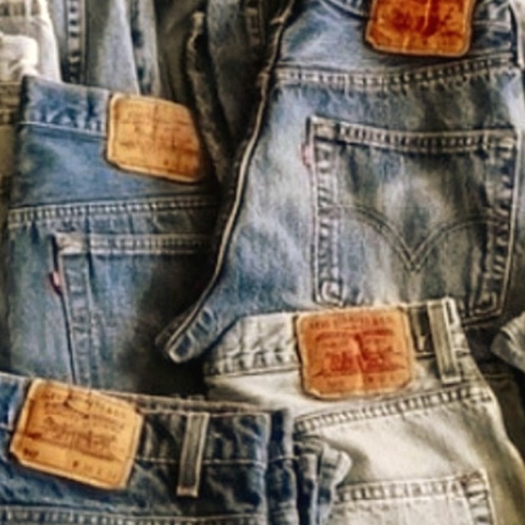 Various Vintage Levi Jeans & shorts in all sizes and styles 501s 550s 517s 505s - Picture 2 of 16